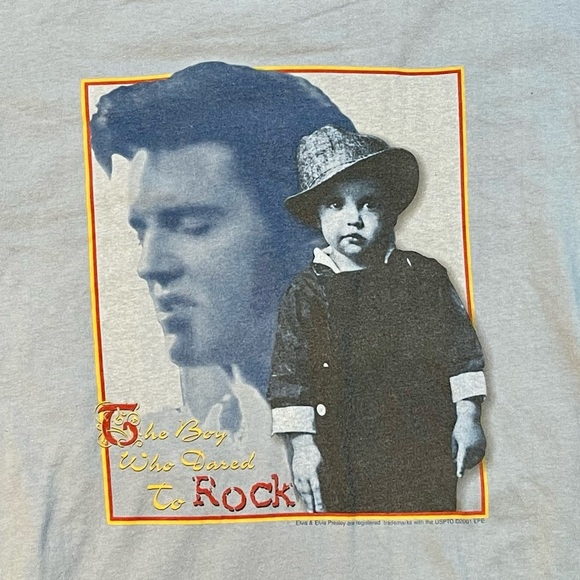 Vintage 2001 Elvis Presley Little Boy to Rock N Roll Legend T-Shirt Size Medium - Picture 2 of 4